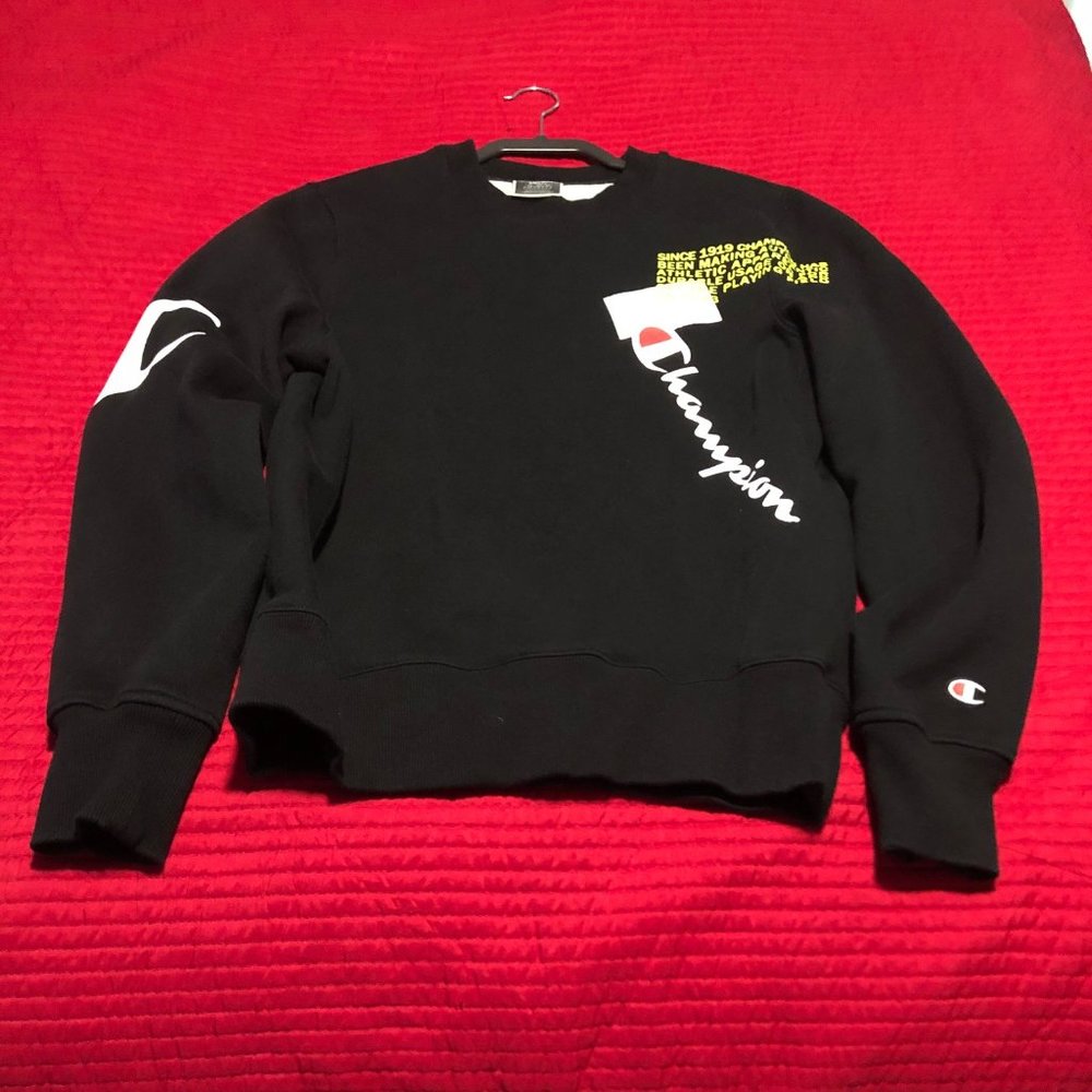 Champion swearshirt
